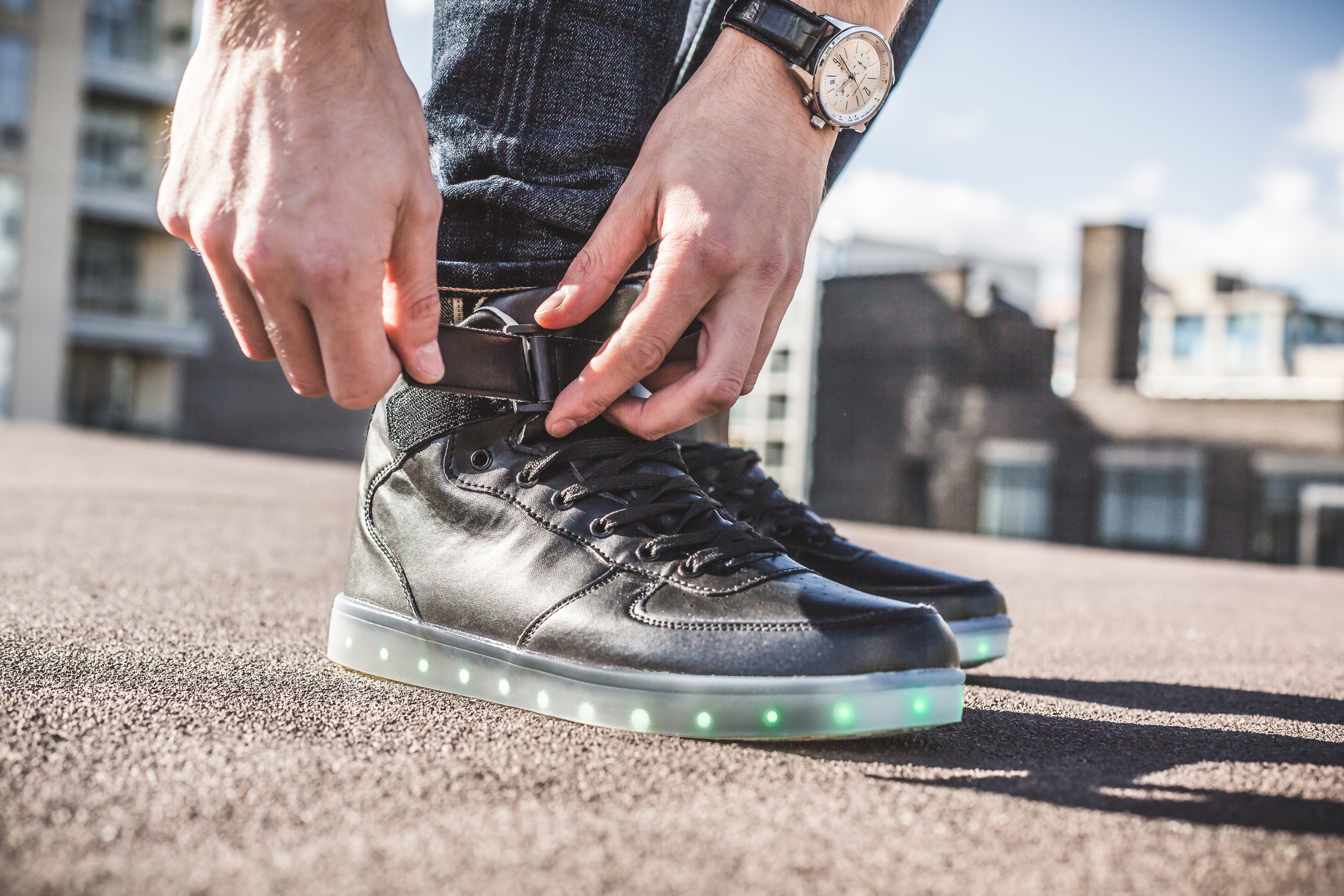 Brand Name Shoes & Accessories | Cyberistic